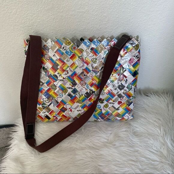 Nahui Ollin Peace Print Wrapper Woven Multicolored Crossbody Shoulder Bag - Picture 3 of 9